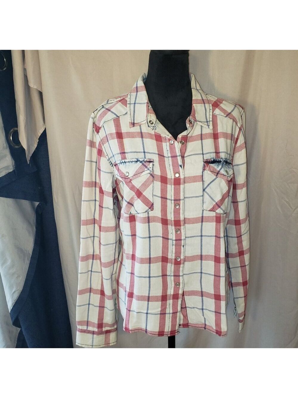 women's Given Kale L Red & White Plaid Shirt